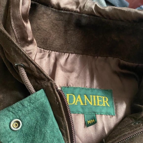 DANIER LADIES SUEDE JACKET WITH HOOD. - Picture 4 of 5